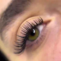 کاشت و اکستنشن مژه ، ماندگاری بالا، تخفیف ۵۰٪