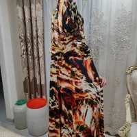 تعدادی لباس مجلسی ومانتو بسیار خوش پوش