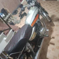 موتور سیکلت 200