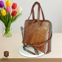 کیف اداری زنانه چرم طبیعی با طرح قلم زنی