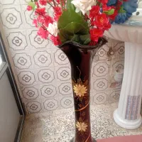 گلدان باگل هایش