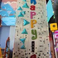 استخدام برای سنگنوردی در شهربازی