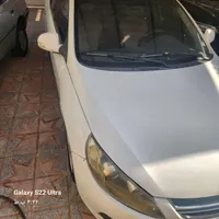 جک J5 اتوماتیک 1800cc، مدل ۱۳۹۳