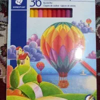 تراش رومیزی جنس خیلی خوب مدادرنگی ۳۶تایی وجامدادی