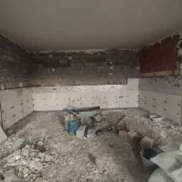 کارگر کاشیکاری