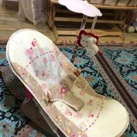 گهواره برقی نوزاد|تخت و صندلی بچه|رشت, ترمینال|دیوار