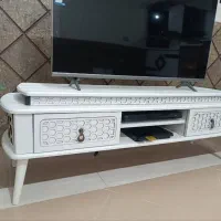 میز تلوزیون در حد نو