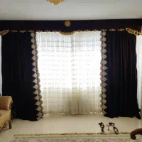 یک عدد کتیبه و دو عدد دالبر مخمل