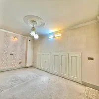 فروش ۳ طبقه نزدیک خیابان|فروش خانه و ویلا|اصفهان, گلستان|دیوار