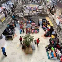 فروش-یک-دهنه-مغازه-بازار-بزرگ