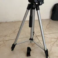 سه پایه دوربین