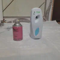 خوش‌بو کننده خودکار با اسپری