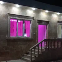 در-لوکیشن-مناسب-و-آرام