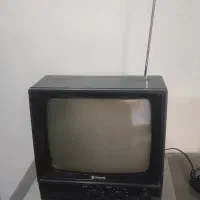 تلویزیون کمدی سالم|کلکسیون اشیاء عتیقه|اصفهان, آبشار|دیوار