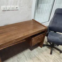 میز و صندلی سالم و تمیز