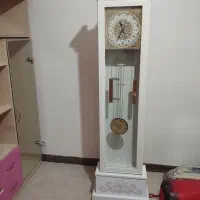 ساعت ایستاده درحد نو به خاطر جابه جای منزله قص