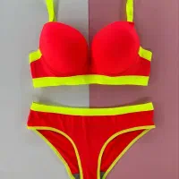 لباس زیر|لباس|بانه, |دیوار