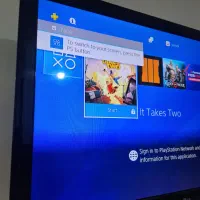 تلویزیون و میز