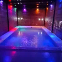 اجاره کلبه سویسی استخر روباز ابگرم|اجارهٔ کوتاهمدت ویلا و باغ|آمل, |دیوار