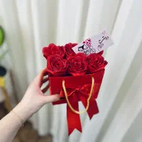 گل های روبانی جاودان