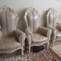 2دست مبلمان+ست ناهارخوری+میزهاشون+تخت سنتی|مبلمان خانگی و میز عسلی|اصفهان, جاوان|دیوار