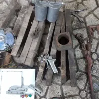 پایه ناودانی برای بار تریلی با جک لبی