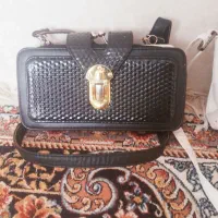 کفش|کیف، کفش، کمربند|تربت جام, حافظ|دیوار