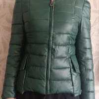 کاپشن دخترانه|لباس|شیراز, محراب|دیوار