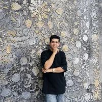 قصر فرش)نو کردن خانه با جایگزینکردن فرشهای قدیمی