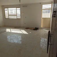 فروشی-آپارتمان-100متر-حیاط-اختصاصی