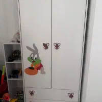 تخت نوجوان وکمد