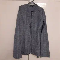 تعدادی مانتو و پالتو|لباس|بومهن, |دیوار