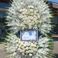 تاج گل با قیمت مناسب ارسال به تمام نقاط استان|خدمات پذیرایی، مراسم|کرمانشاه, |دیوار