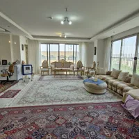 آپارتمان-166-متری-3-خواب-کاشانی