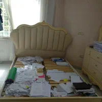 تابلو .تخت دونفره.میز تحریر
