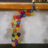 مربی مهد کودک فقط مسلط به زبان