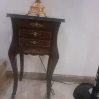 میز آباژور یا تلفن