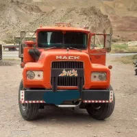 ماک مدل ۷۶ تک برگ سند تک کابین