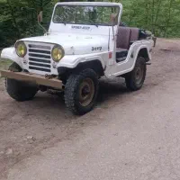 جیپ‌فرماندهی‌