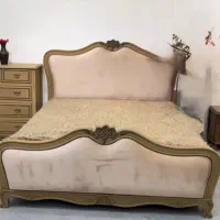 تخت  ۱۸۰