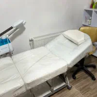 تخت سفید