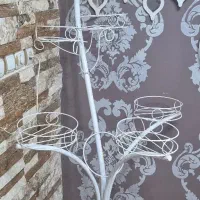 استند زیبای فلزی همراه گلدان|صنایع دستی و سایر لوازم تزئینی|بندر ماهشهر, |دیوار