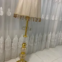 آباژور کنار سالنی