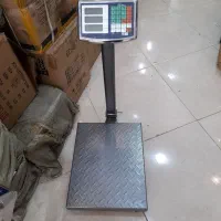 ترازو باسکول ۳۰۰کیلو و۱۵۰ کیلو|فروشگاه و مغازه|همدان, |دیوار