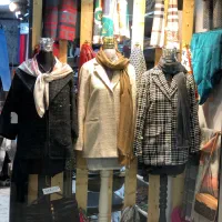 فروش یک مانکن پایه چوبی