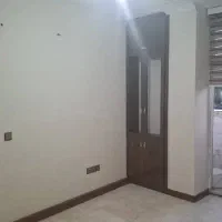 رهن دفتر اداری با موقعیت عالی روبه‌روی ب6|اجارهٔ دفتر کار، اتاق اداری، مطب|فولادشهر, A4|دیوار