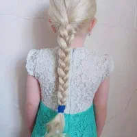 عروسک مو طلا