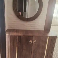 آیینه و کنسول