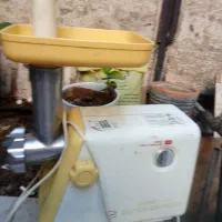 چرخ گوشت کاملاً سالم