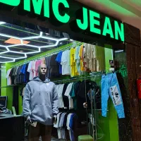 فروشنده خانم و آقا